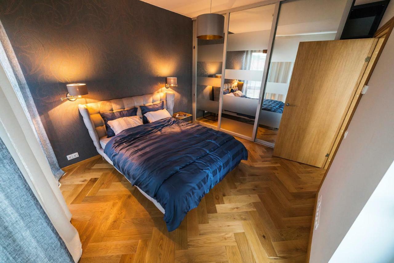 Modern Luxury Apartment In City Centre Tallinn Exterior foto